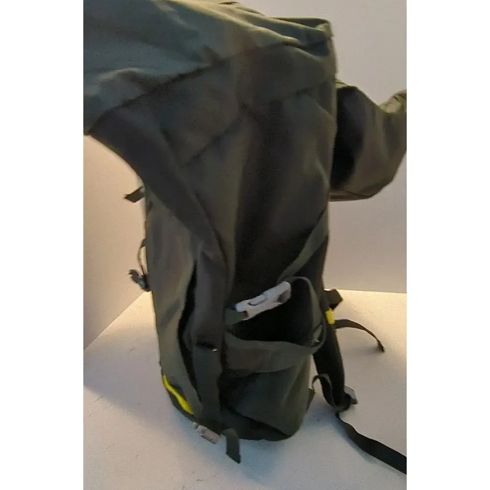 Sierra Designs Mount Sanitas Backpack 40L Dark Green EUC